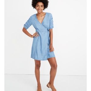 NWT Madewell Denim Shirred-Sleeve Wrap Dress